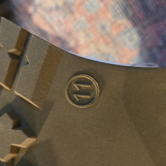 White Chelsea Boot - Picture 7 of 8